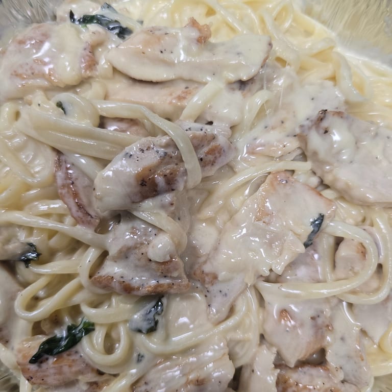 Savor Our Chicken Alfredo